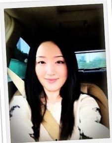 关于杨钰莹娱乐小说,娱乐圈的甜蜜传奇