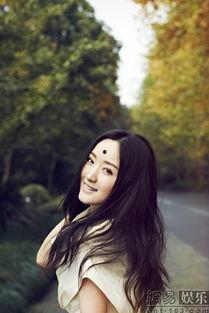关于杨钰莹娱乐小说,娱乐圈的甜蜜传奇  第3张