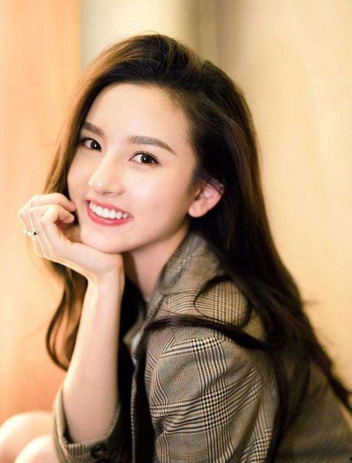 娱乐吃瓜酱宋祖儿成熟,从童星到成熟女神的华丽转身