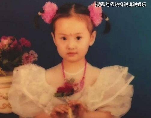 郑爽小时候的照片,郑爽童年照片中的纯真时光  第3张