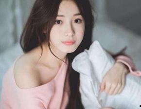 女主播真空上阵热舞,女主播挑战极限风采  第2张